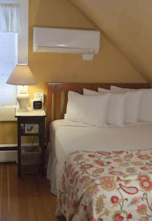 2 Bedrooms Triple Family Suite