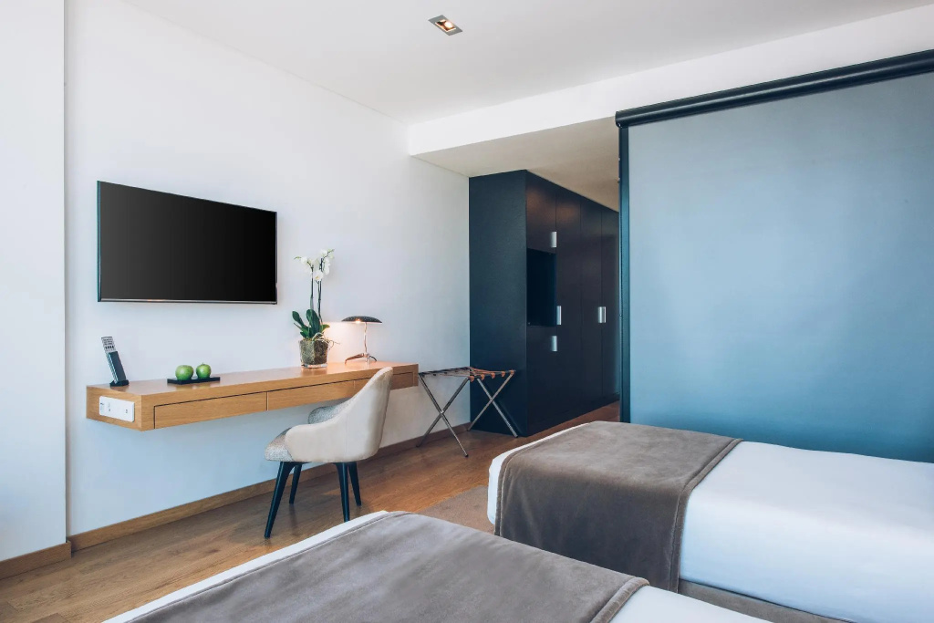 Superior Double room (full double bed)