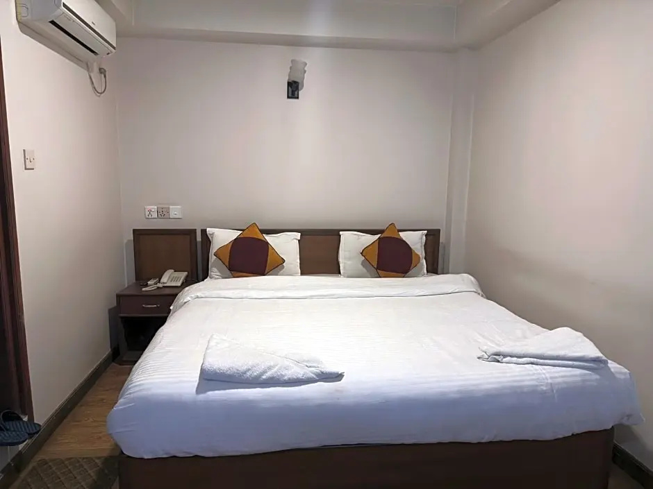 Economy room