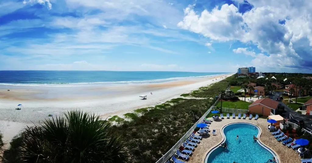 Beach & Waterfront