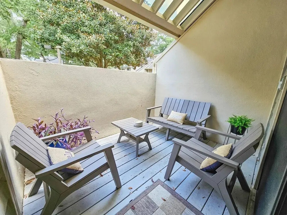 West Hyde Park Three-bedroom Apartment 5-C