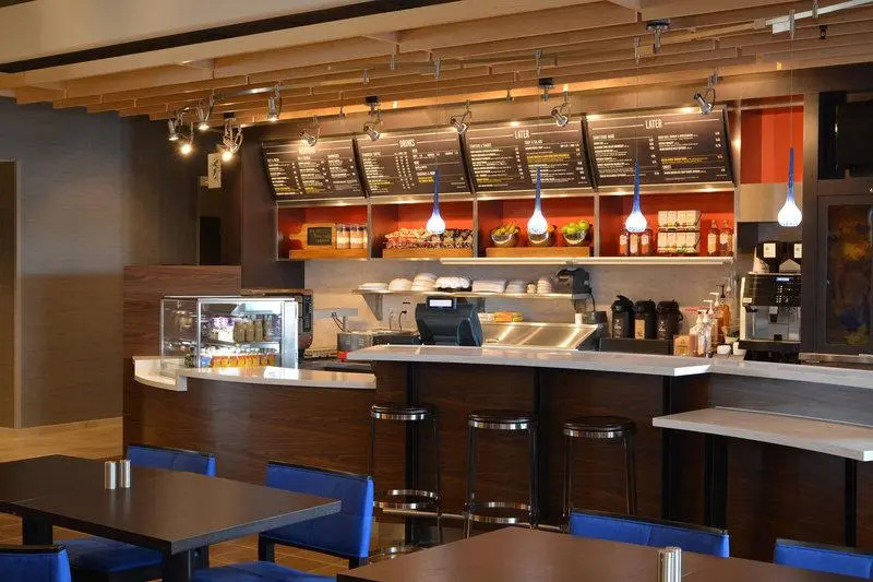 Courtyard by Marriott Youngstown Canfield - Chambres