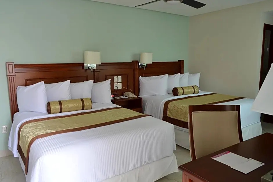 Deluxe Quadruple room