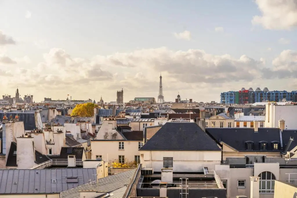 Stylish Vintage 3BR Apartment in Le Marais by GuestReady - Chambres
