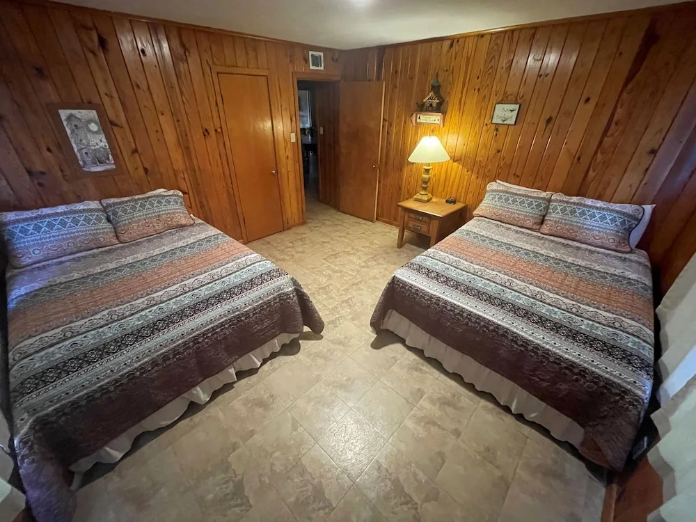 5 Bedrooms Cottage with lake view