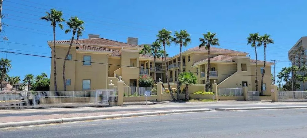 Las Verandas