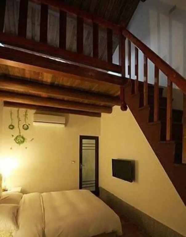 Standard Quadruple Family room