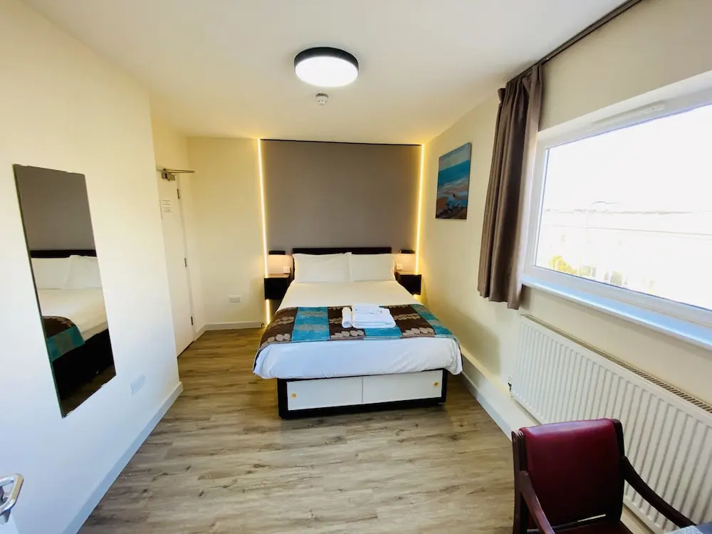 Almond Tree Hotel - Général