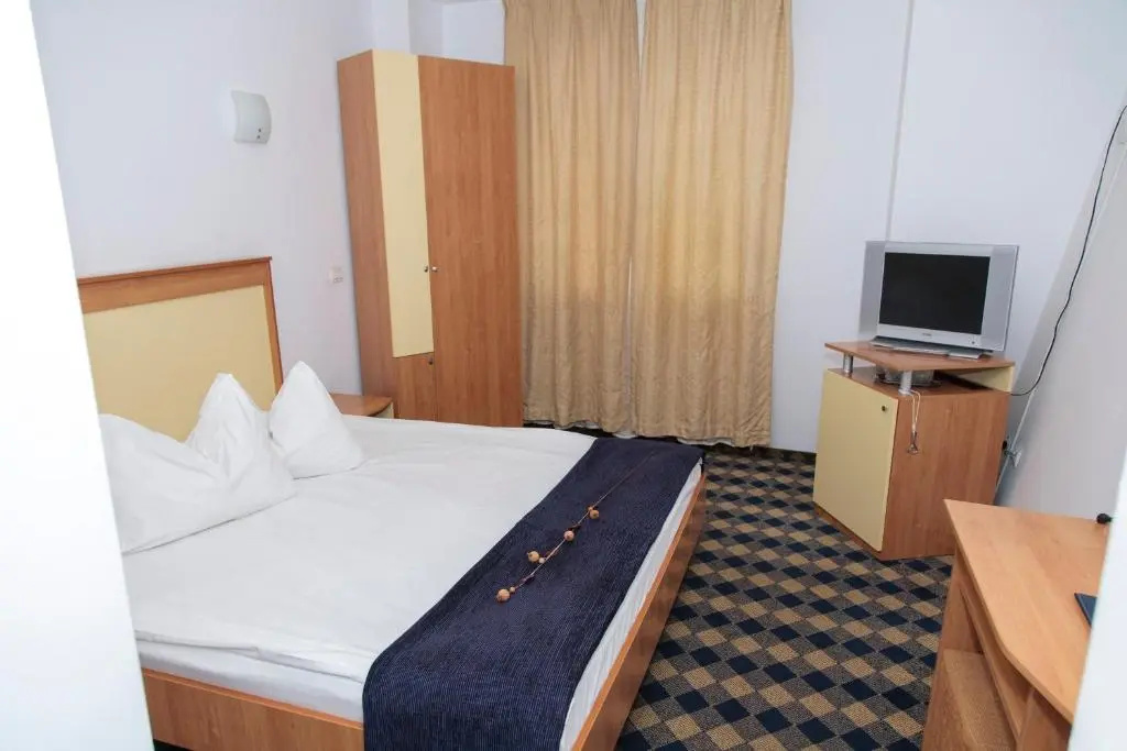 Plus Hotel - Chambres
