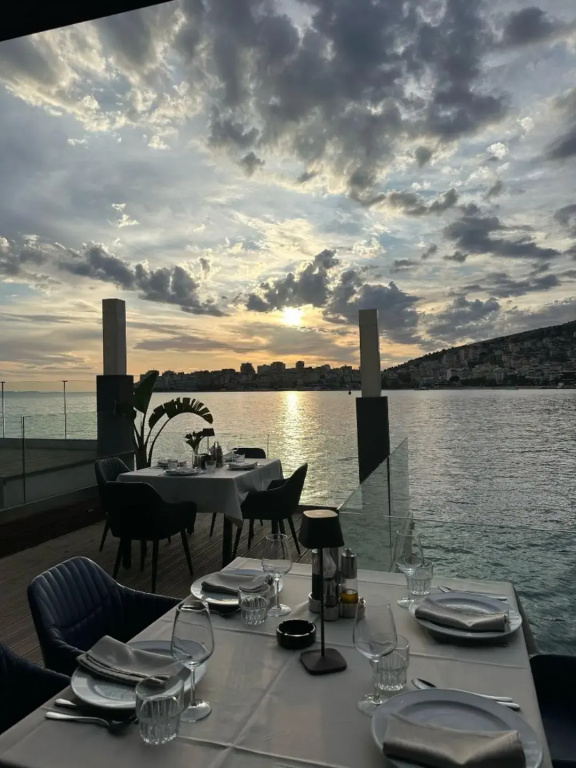 Demi Hotel - Général