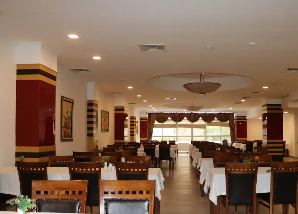 Lobby & Reception