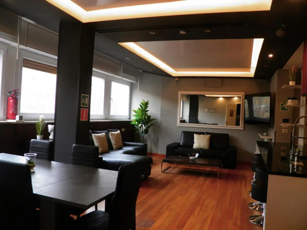 Auditorium B&B — 4