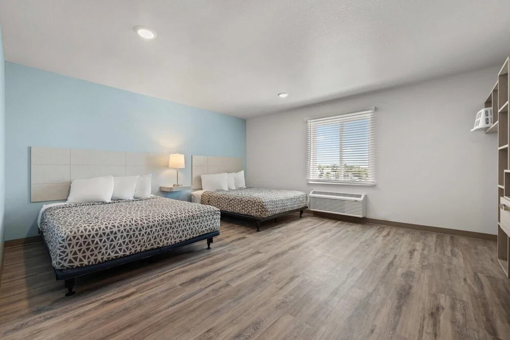 Quadruple Suite