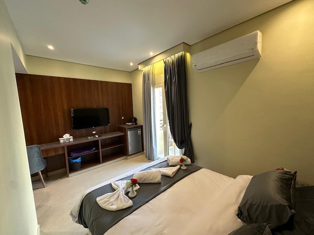 Economy room