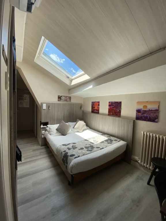 Standard Triple Family room