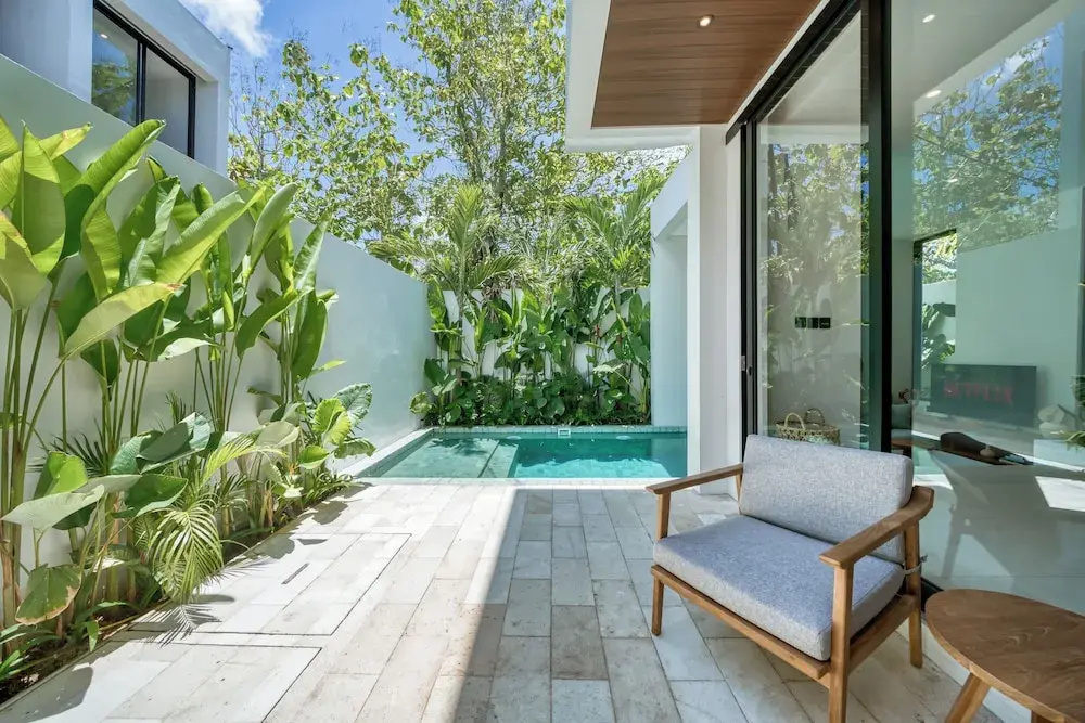 Malvarrosa Stylish 1BR Private Pool Villa Bingin