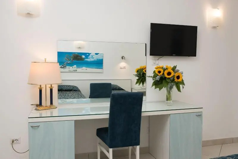 Hotel Weber Ambassador - Chambres
