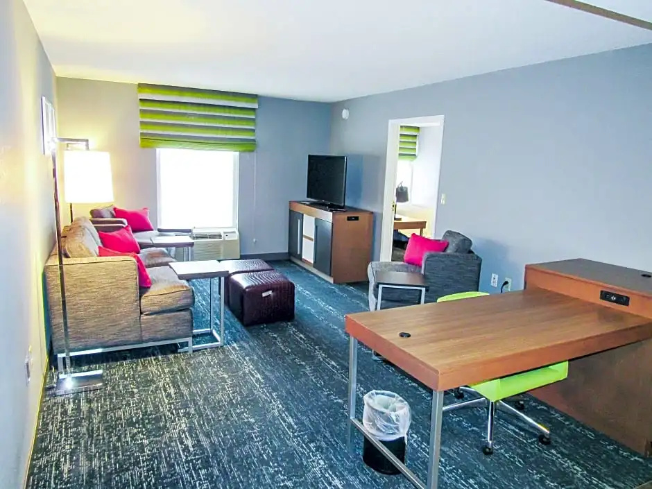 1 Bedroom Double Suite (full double bed)