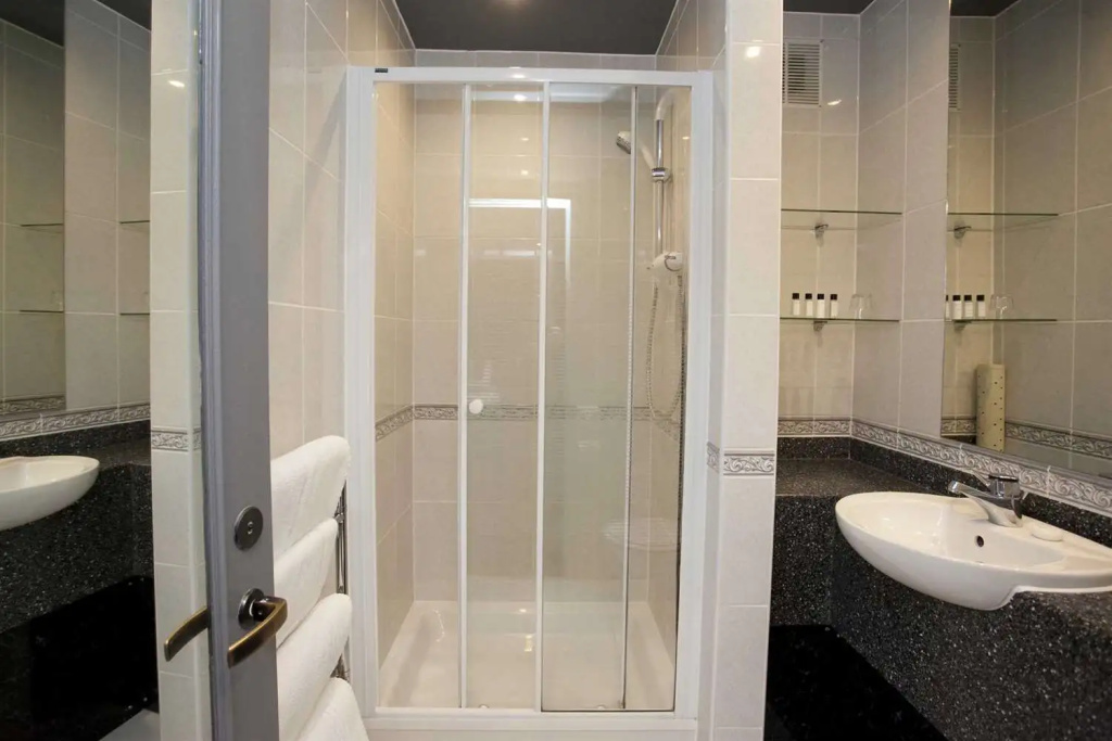 St James Hotel, BW Premier Collection - Chambres
