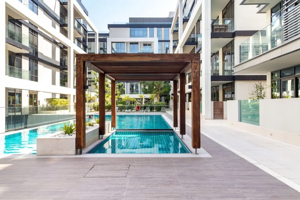 Upscale 3BR Apartment In Prime Location - City Walk