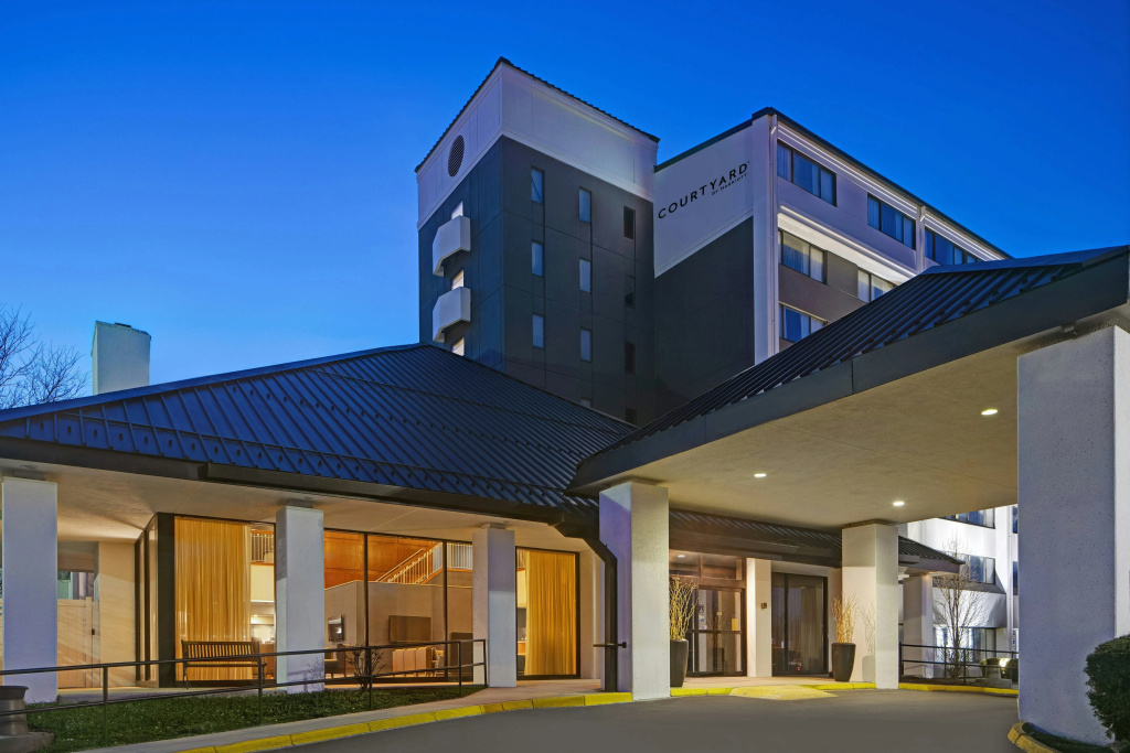 Courtyard Chicago Elmhurst/Oakbrook Area