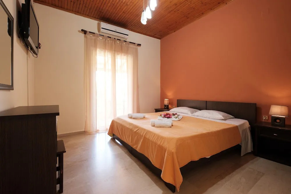 Erifili Apartments