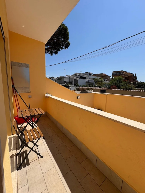 Mungo in Fiumicino With 1 Bedrooms and 1 Bathrooms