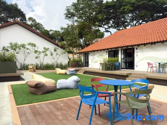 Coliwoo Resort Changi