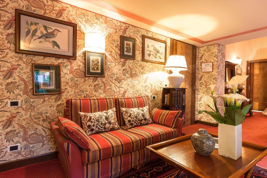 Hotel Villa Abbazia Relais & Chateaux by null