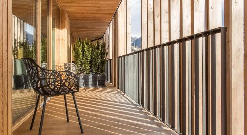 Balcony & Terrace