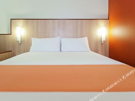 Ibis Al Barsha