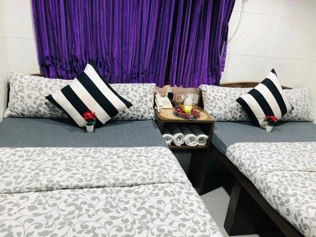 Premium Lounge — 3