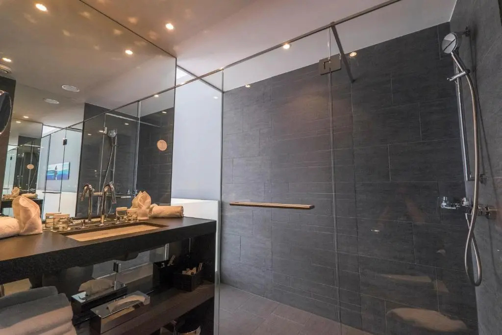 Deluxe Double room with balcony (full double bed)