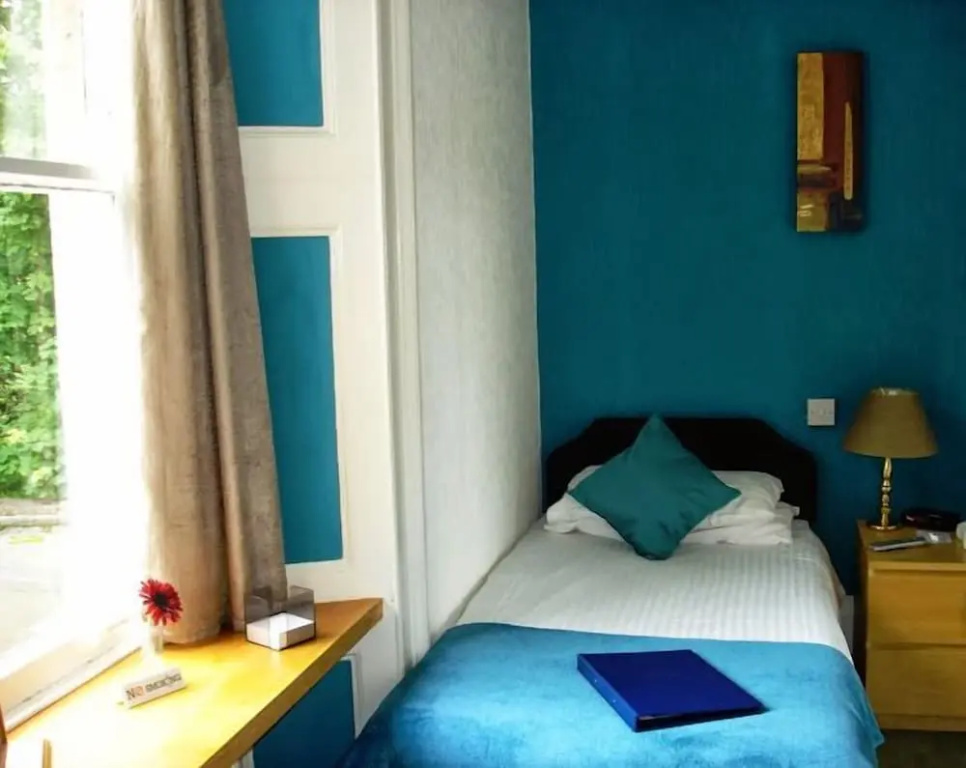 Standard Double room with sea view (full double bed)