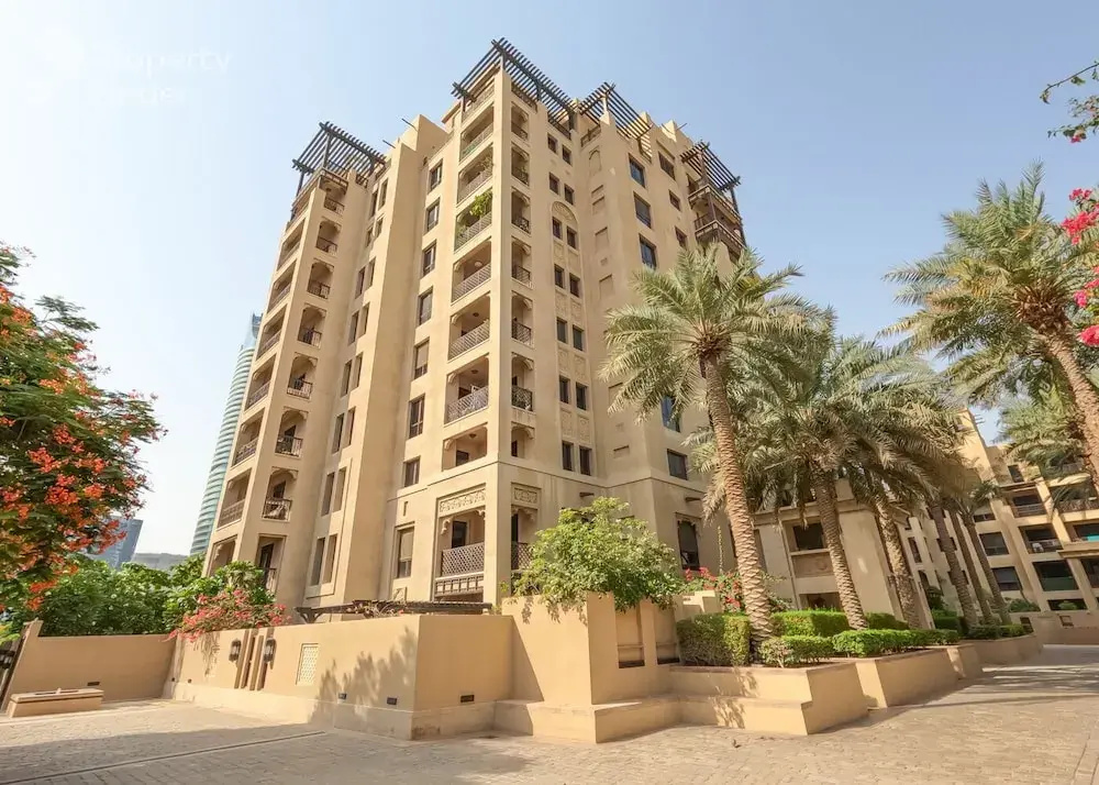 Reehan 1 - Happy Season - 2BR - Downtown