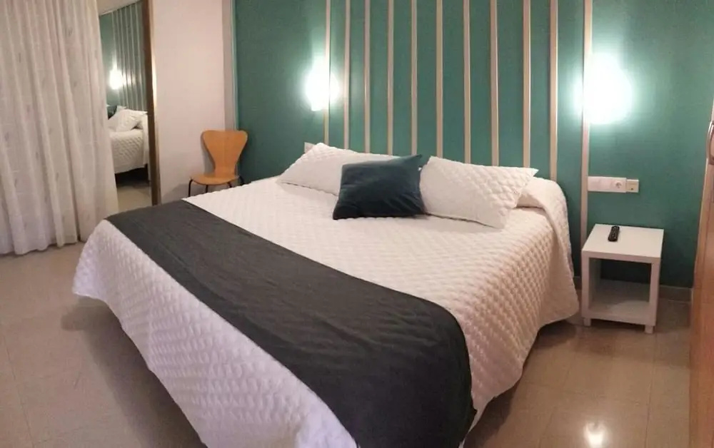 Standard Double room (full double bed)