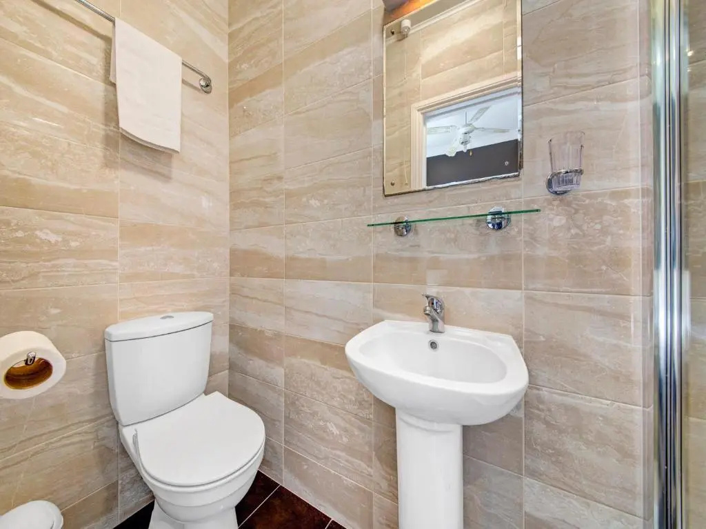OYO Bostons Manor Hotel, Hanwell London - Chambres