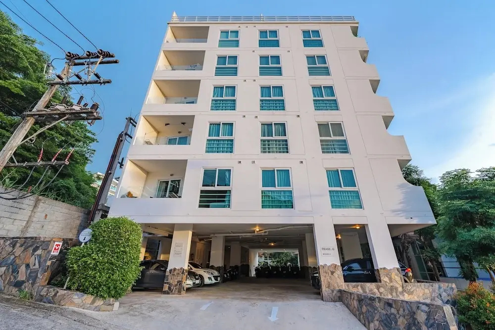 1BR Escape Near Beach & Local Bites C195