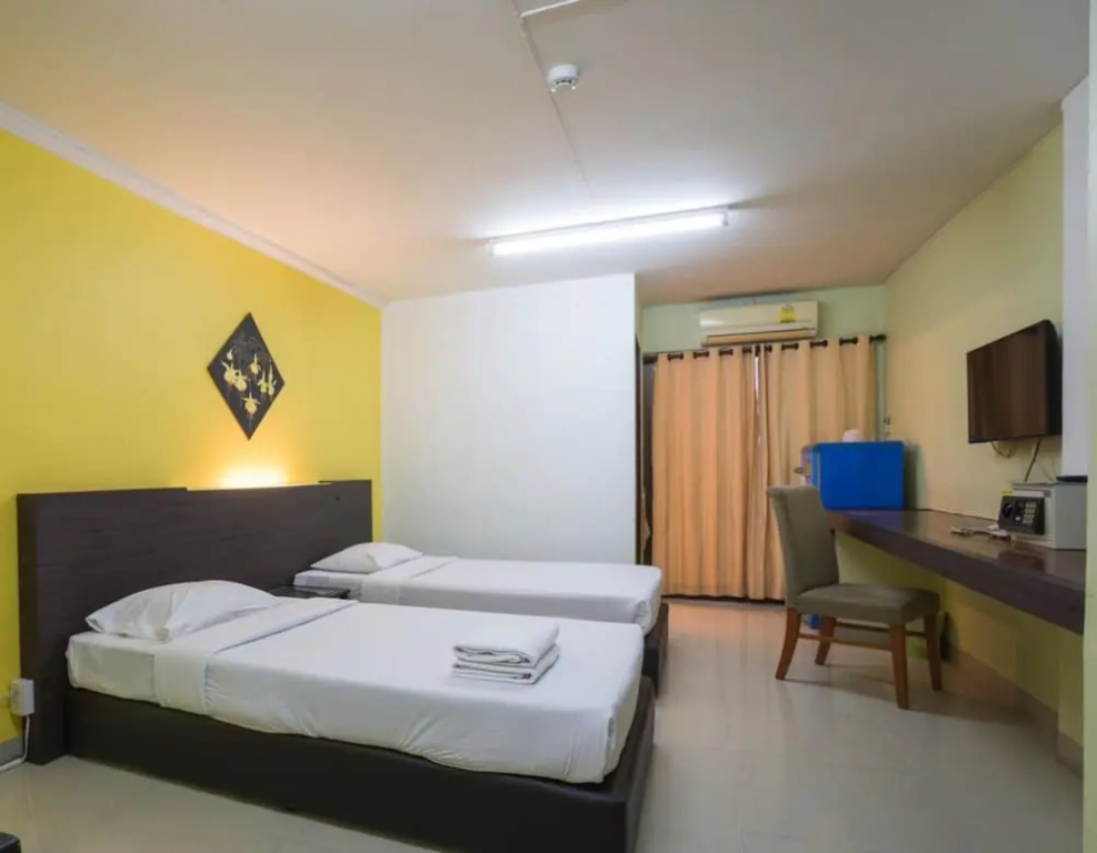 Standard Double room with balcony (twin beds)