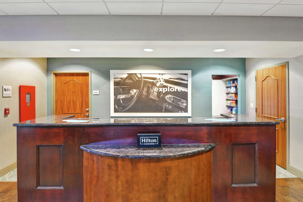 Lobby & Reception