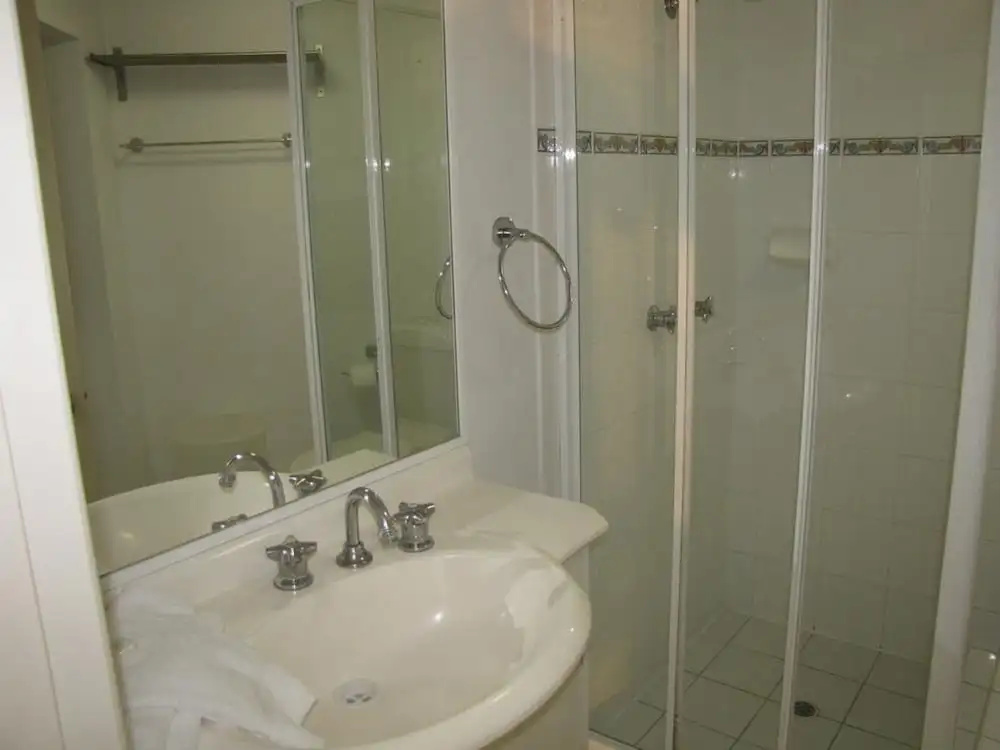 1 Bedroom Apartment with water view