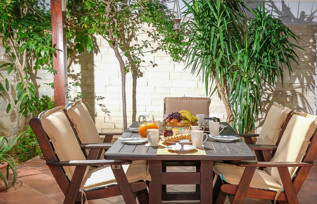 Апартаменты в Yellow Sun Marine Apt