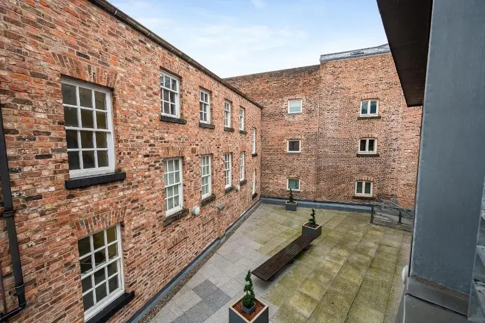 Host Stay Campbell Sq Roof Terrace Apt