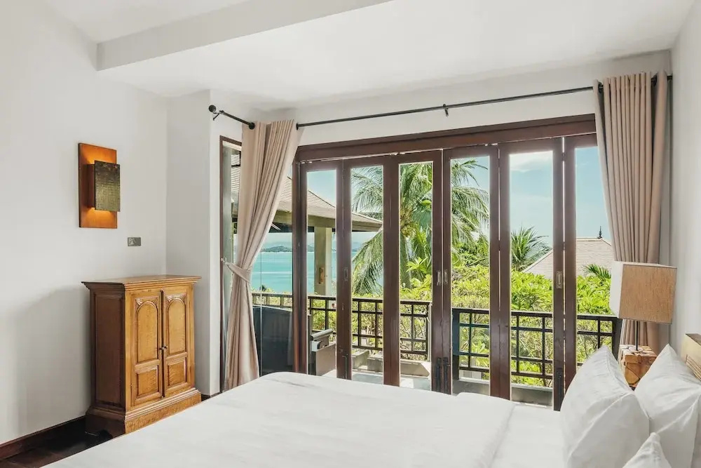 2 Bedrooms Standard Family room