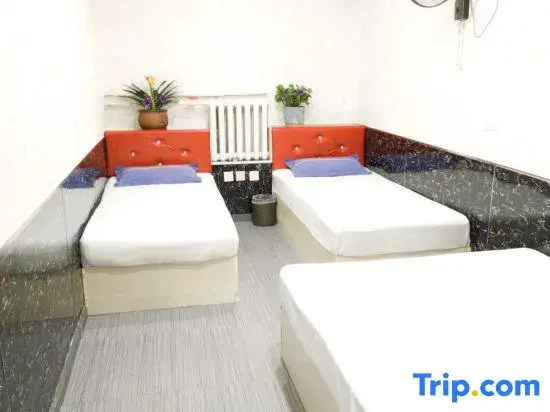 Bed in Dorm