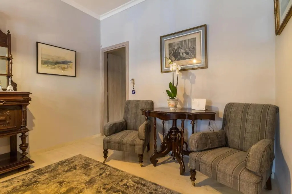 Comfortable and Spacious 2 bdr Apt