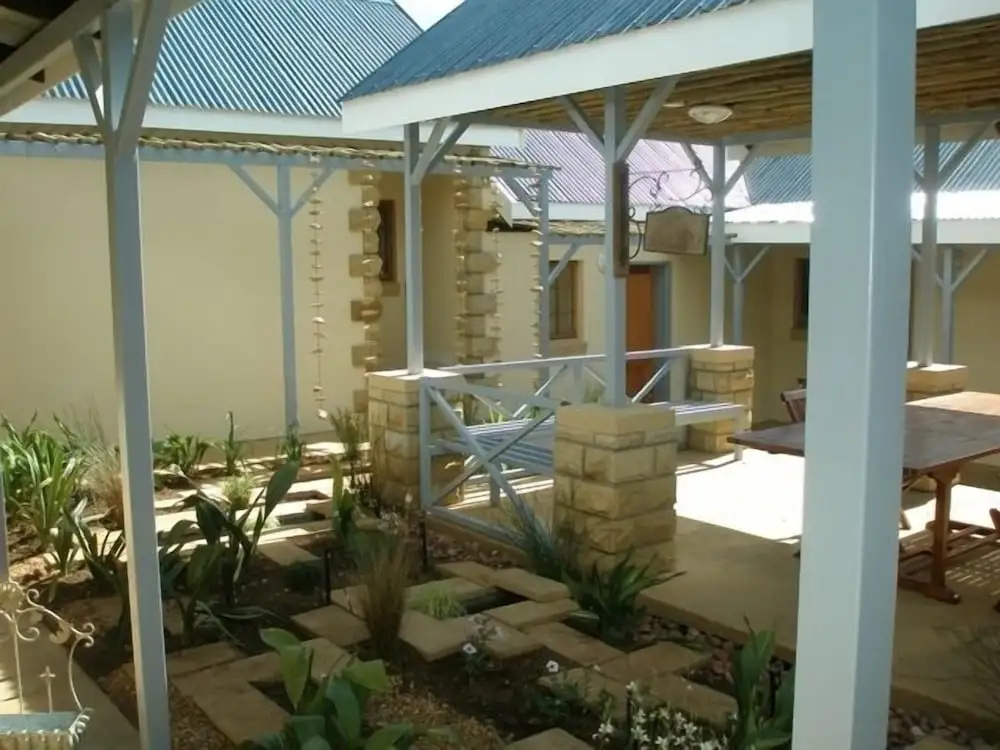 Sandstone Chameleon Guest House