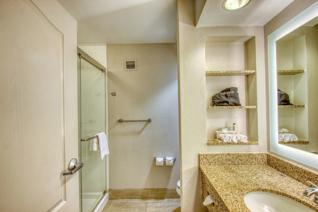 Holiday Inn Express Hotel & Suites Milwaukee Airport by IHG - Général