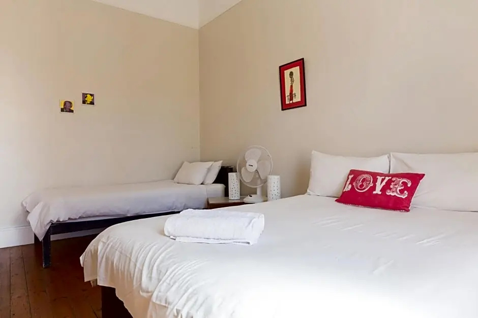 Economy room