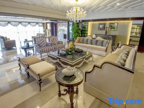 Люкс Presidential в Country Garden Silver Beach Hotel